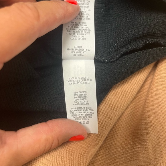 Black Razor Back Tank - Picture 4 of 4